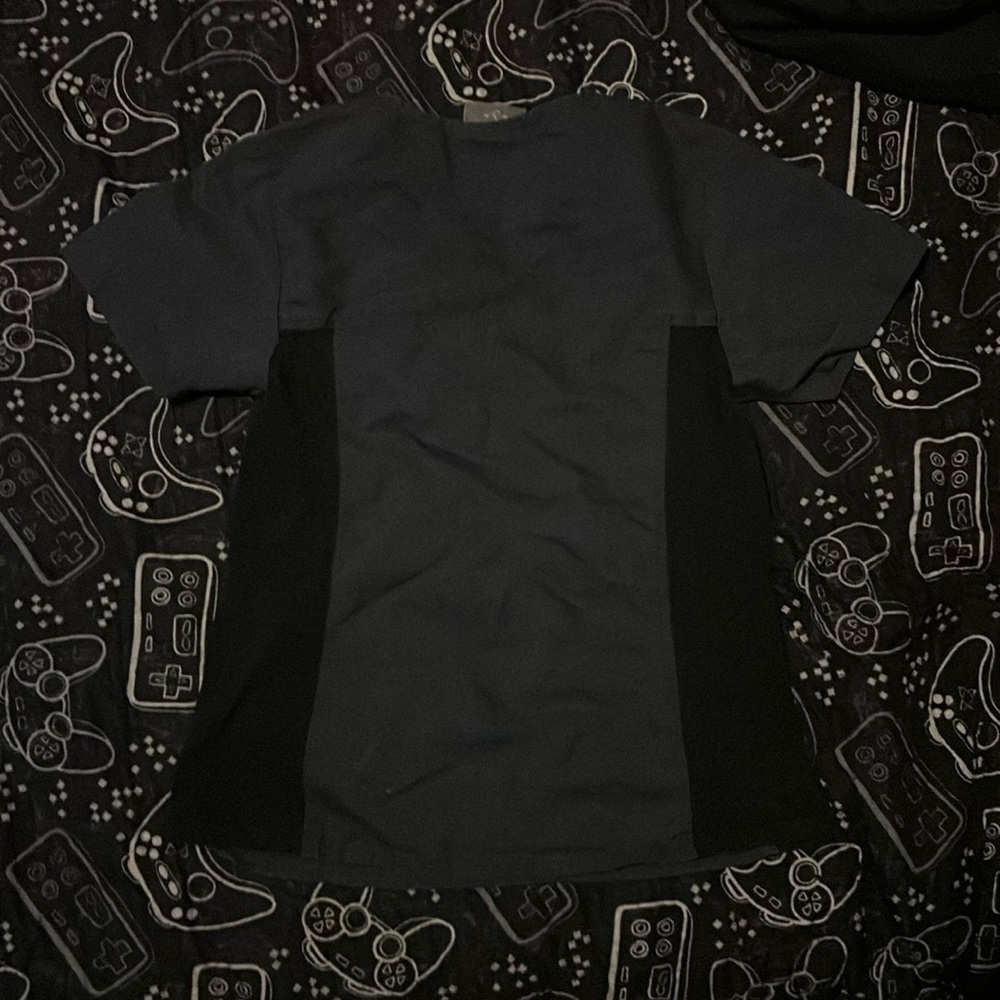 Sample Brand scrub top worn once size small